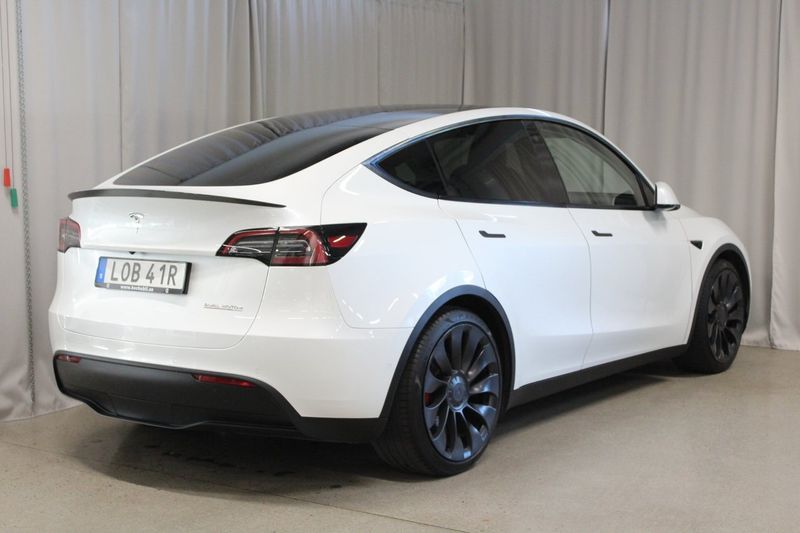 Tesla Model Y bild 2