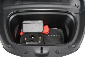 Tesla Model Y bild 22