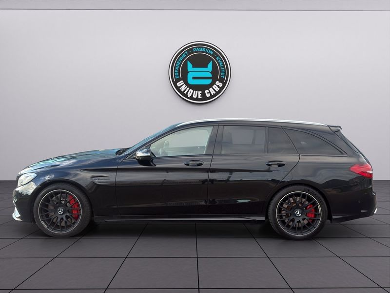 Mercedes C63 AMG bild 6