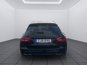 Mercedes C63 AMG bild 4