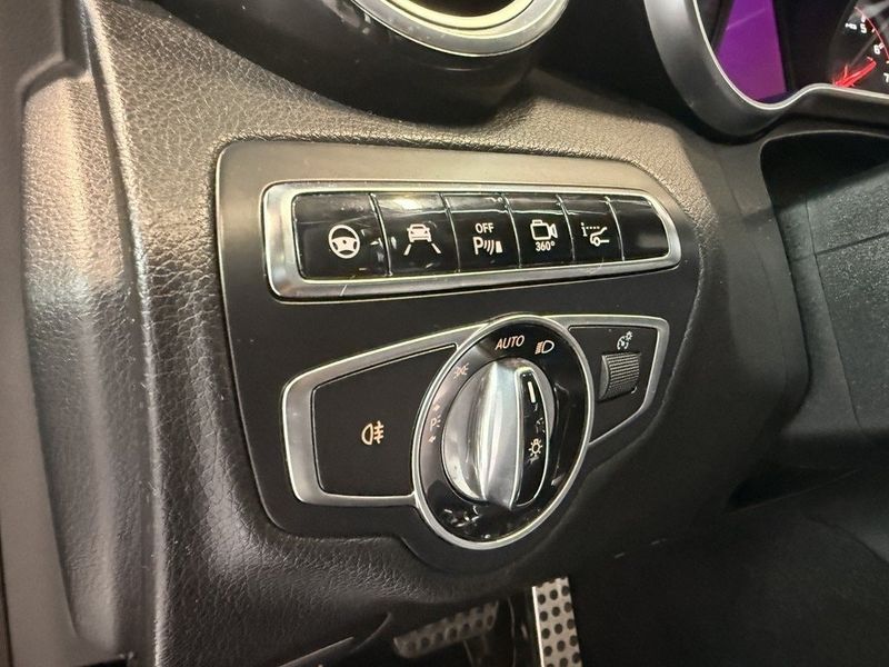 Mercedes C63 AMG bild 23