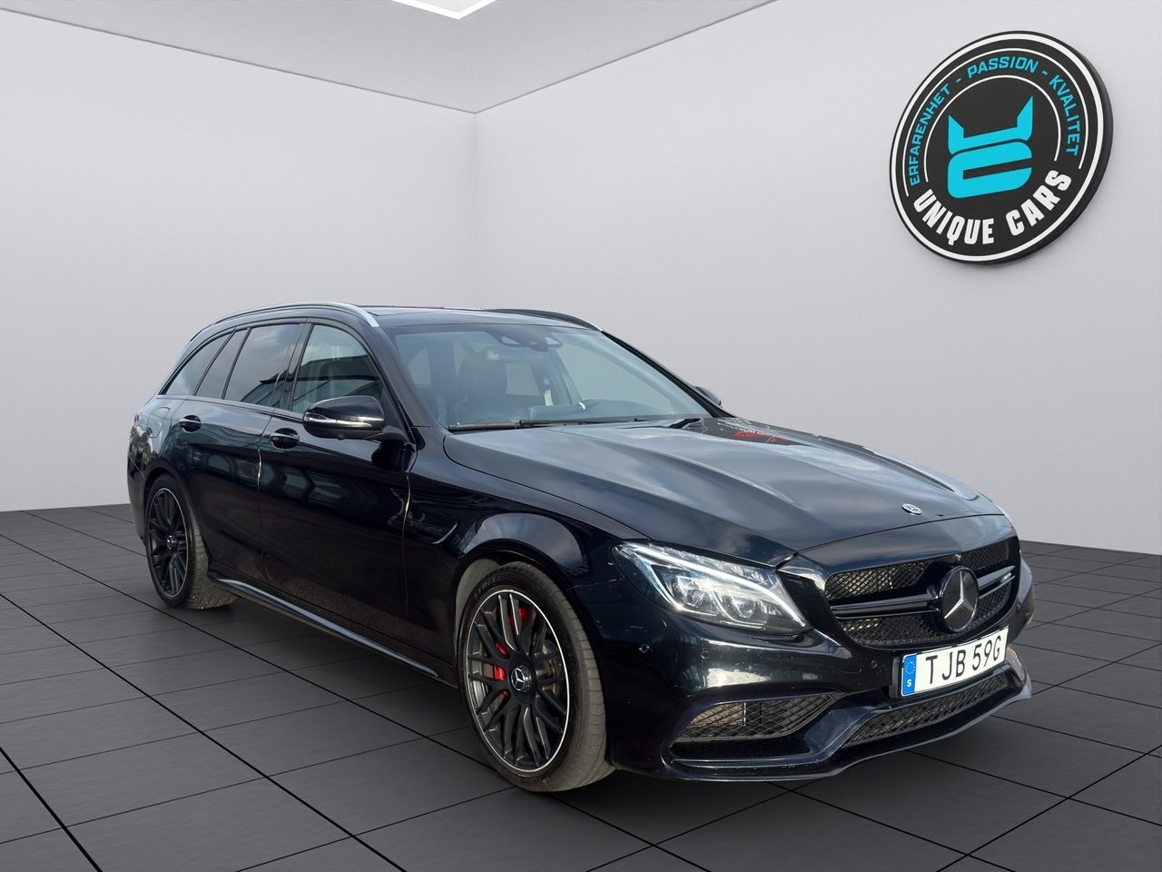 Mercedes C63 AMG