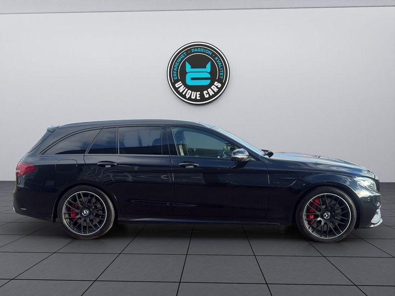 Mercedes C63 AMG bild 2