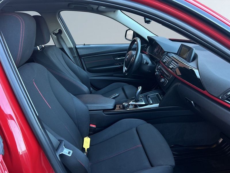 BMW 320 bild 10