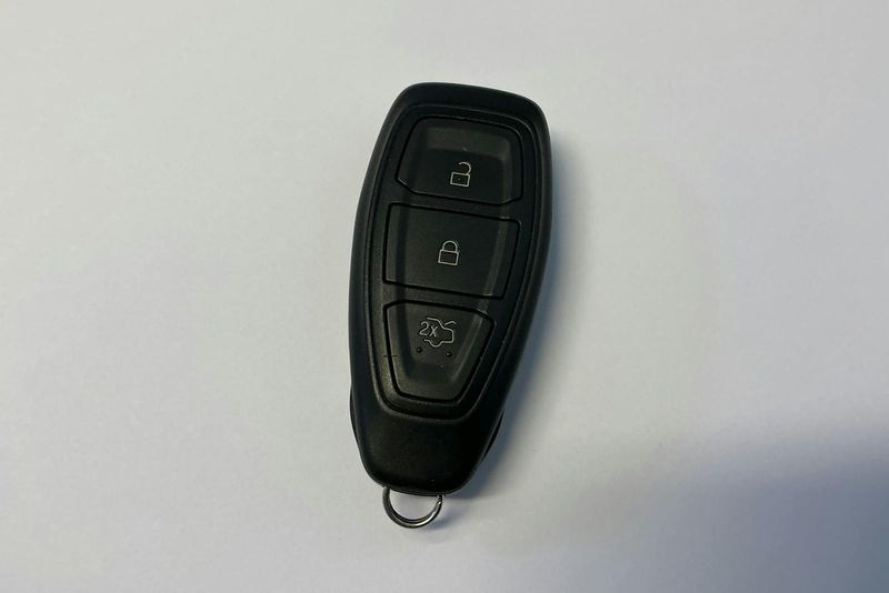 Ford Kuga bild 17