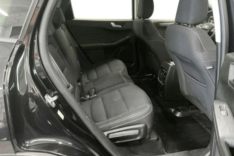 Ford Kuga bild 8