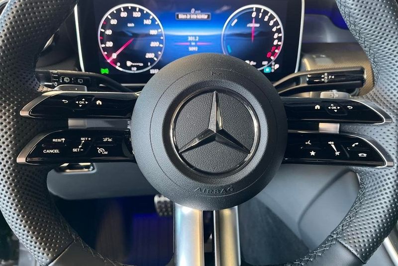 Mercedes GLC300 bild 20