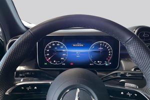 Mercedes GLC300 bild 10