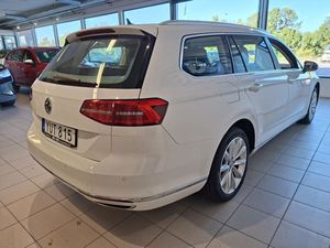 Volkswagen Passat bild 4