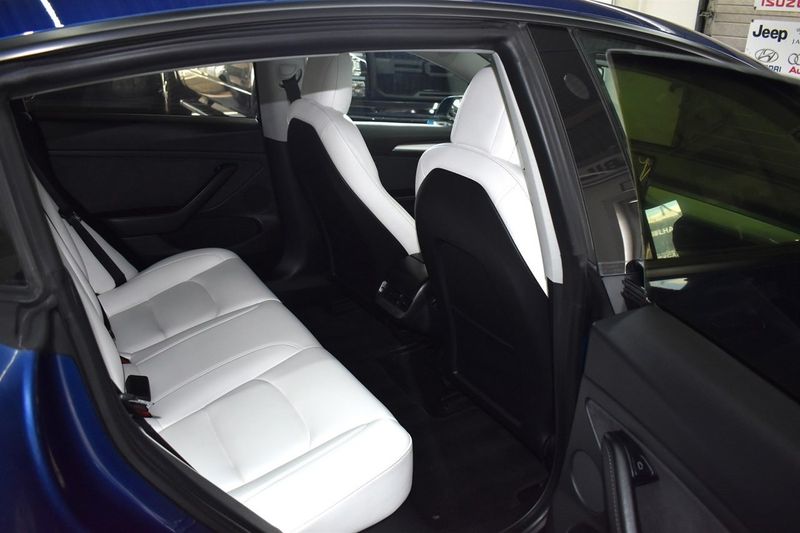 Tesla Model 3 bild 9