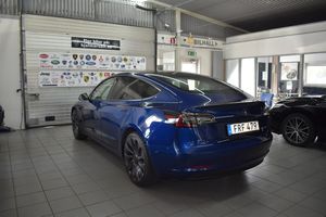 Tesla Model 3 bild 5