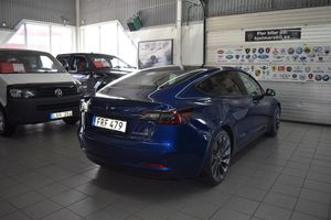 Tesla Model 3 bild 3