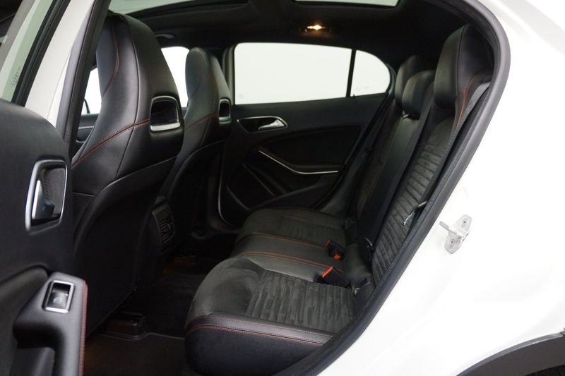 Mercedes GLA200 bild 9