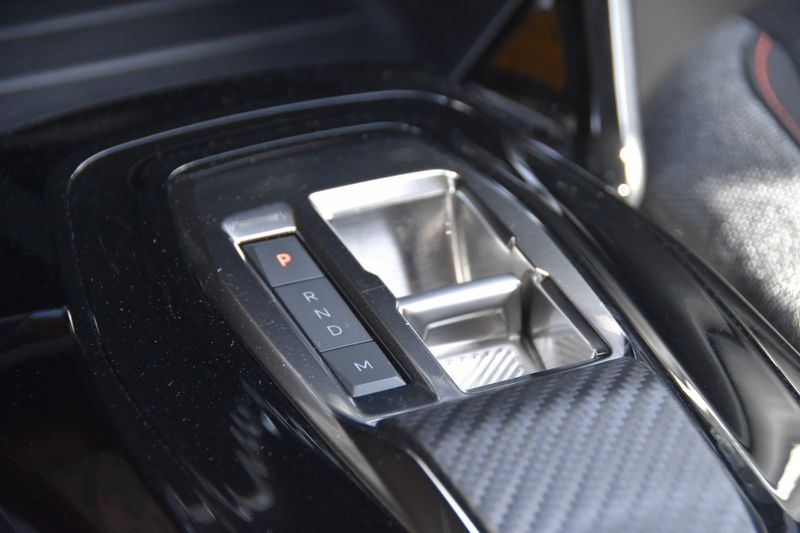 Peugeot 208 bild 16