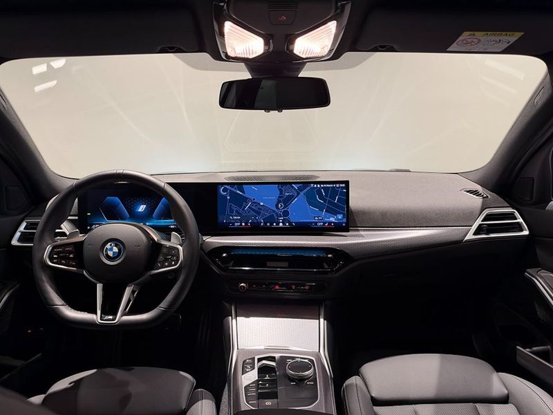 BMW 330 bild 12