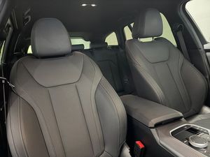 BMW 330 bild 17