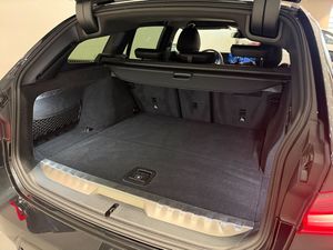 BMW 330 bild 6