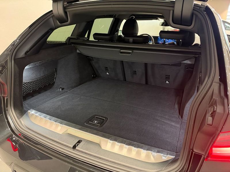 BMW 330 bild 6