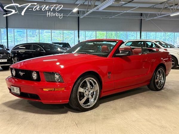 Ford Mustang GT Convertible 304hk - 2005