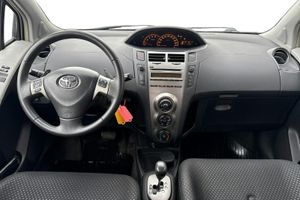 Toyota Yaris bild 6