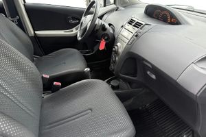 Toyota Yaris bild 7