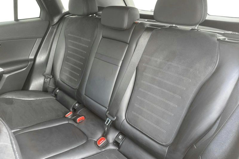 Mercedes GLC300 bild 15