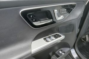 Mercedes GLC300 bild 16