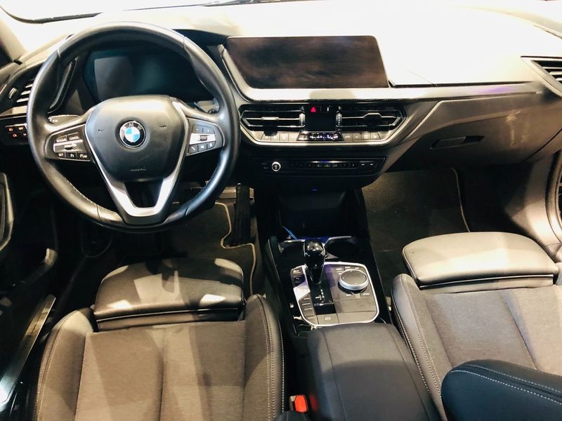 BMW 118 bild 8