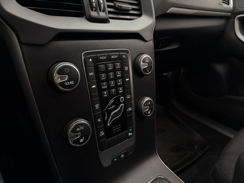 Volvo V40 bild 22