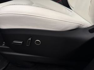Tesla Model X bild 22