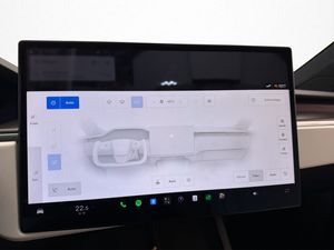 Tesla Model X bild 28