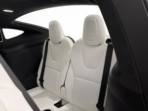 Tesla Model X bild 20