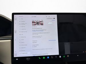 Tesla Model X bild 31