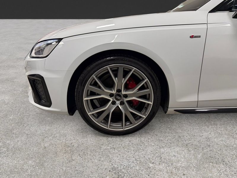 Audi A4 bild 21