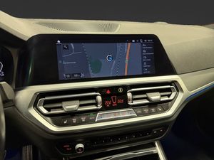 BMW 330 bild 15