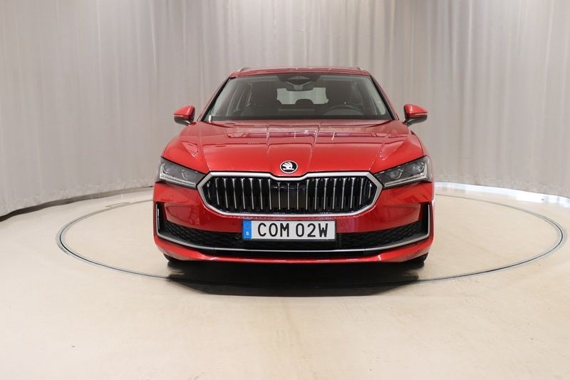 Skoda Superb bild 2