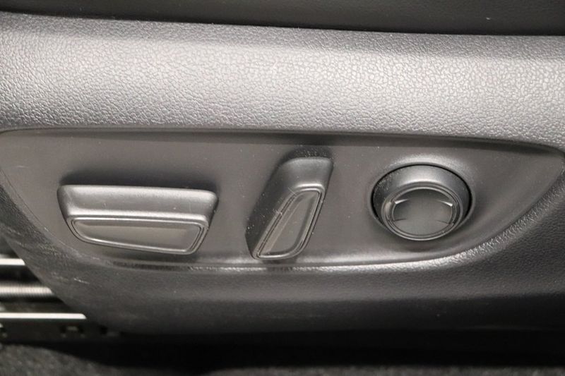 Toyota RAV4 bild 10