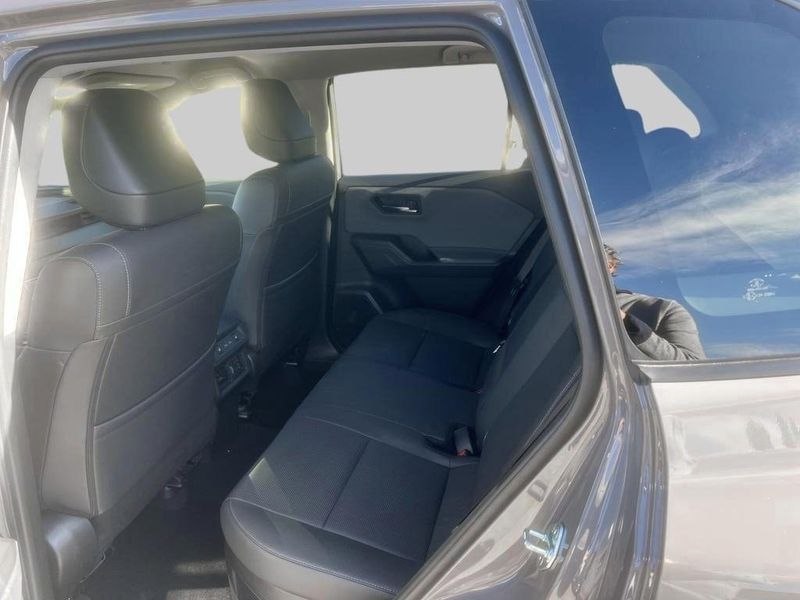 Toyota RAV4 bild 7
