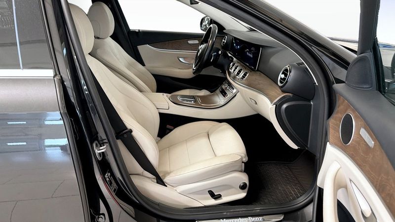 Mercedes E220 bild 3