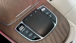 Mercedes E220 bild 20