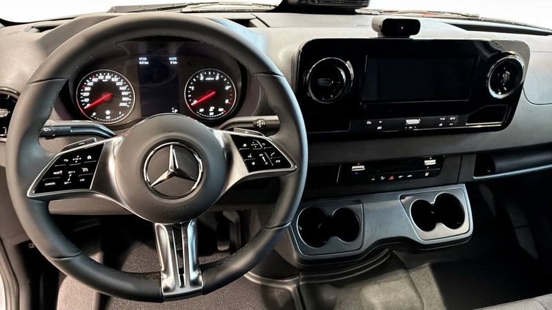 Mercedes Sprinter bild 4