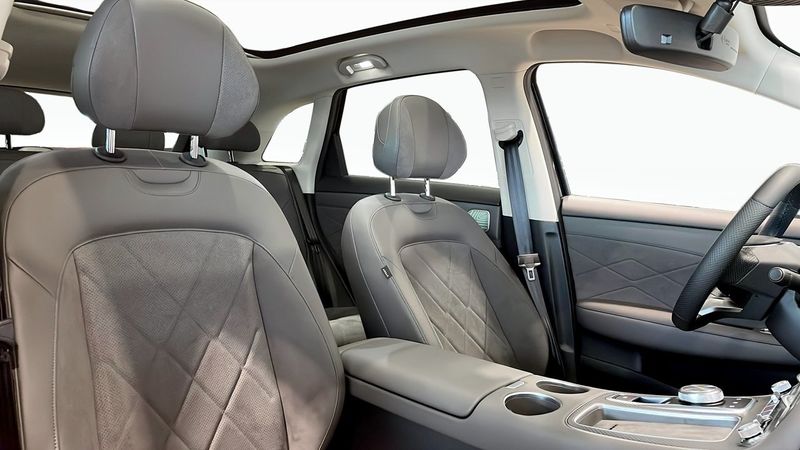 MG S6 EV bild 11