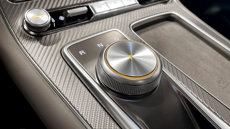 MG S6 EV bild 20