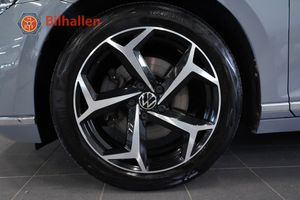 Volkswagen Passat bild 8