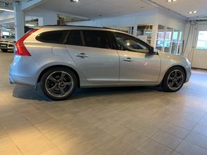 Volvo V60 bild 2