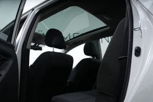 Toyota Verso bild 14