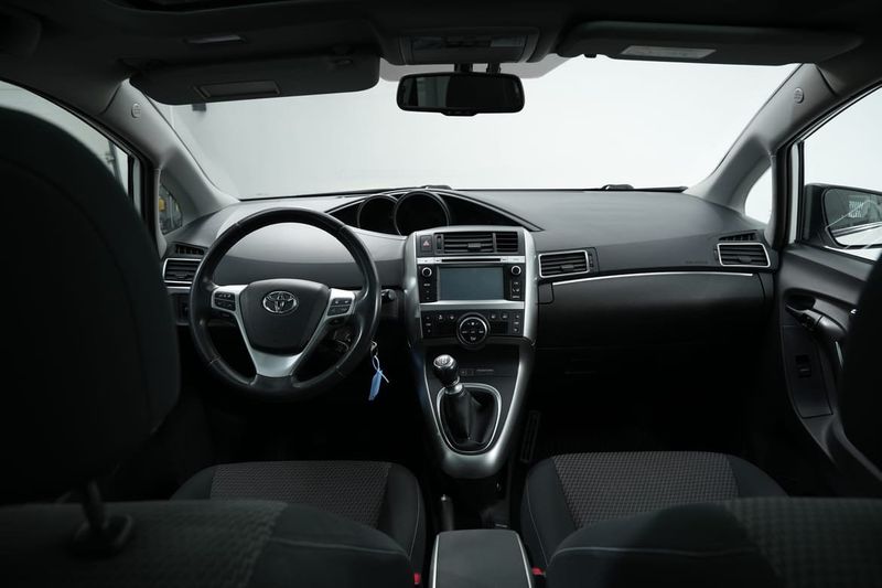 Toyota Verso bild 16