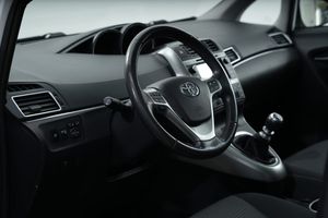 Toyota Verso bild 12