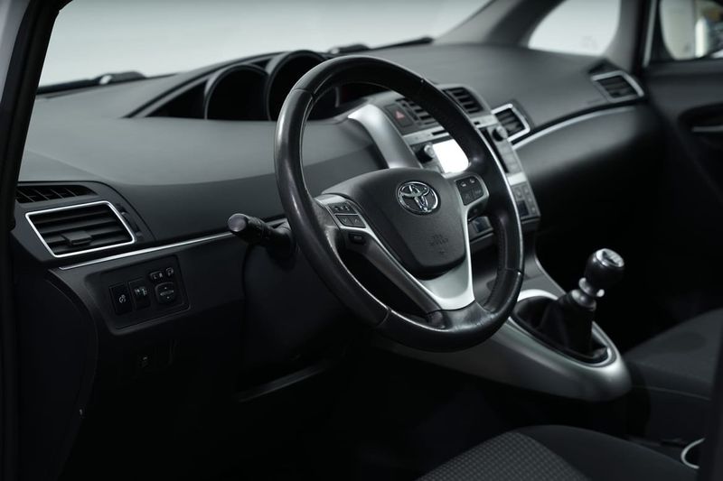 Toyota Verso bild 12