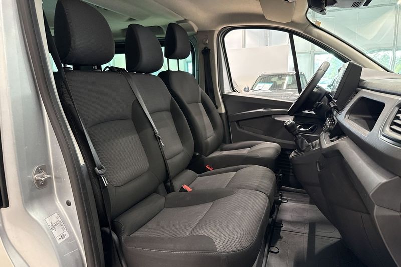 Renault Trafic bild 17